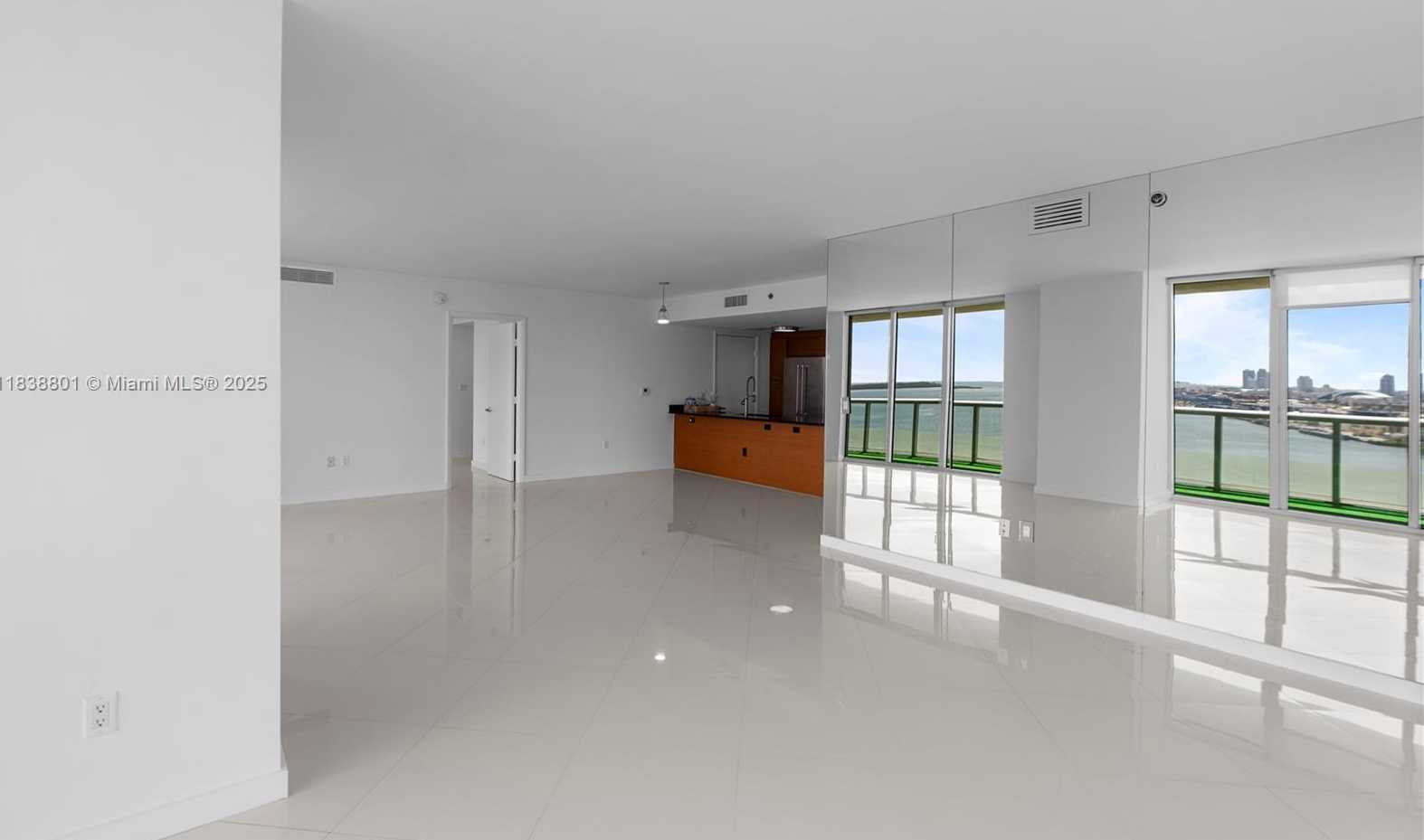 Small Image of 50 BISCAYNE BLVD #1902, Miami Number 11