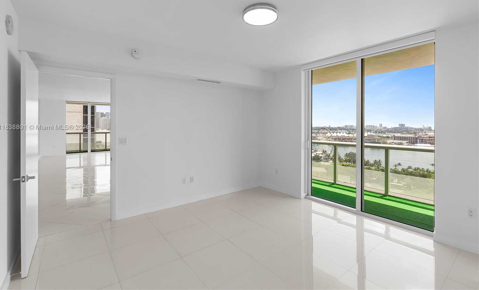 Small Image of 50 BISCAYNE BLVD #1902, Miami Number 19