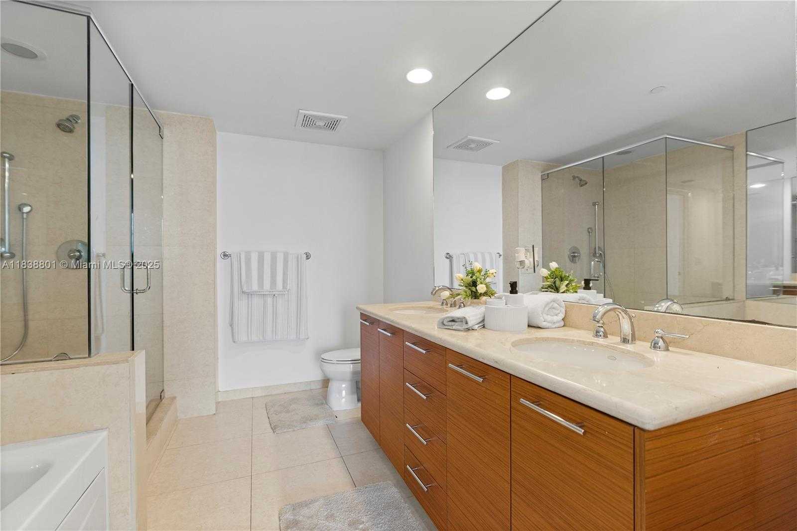 Small Image of 50 BISCAYNE BLVD #1902, Miami Number 21
