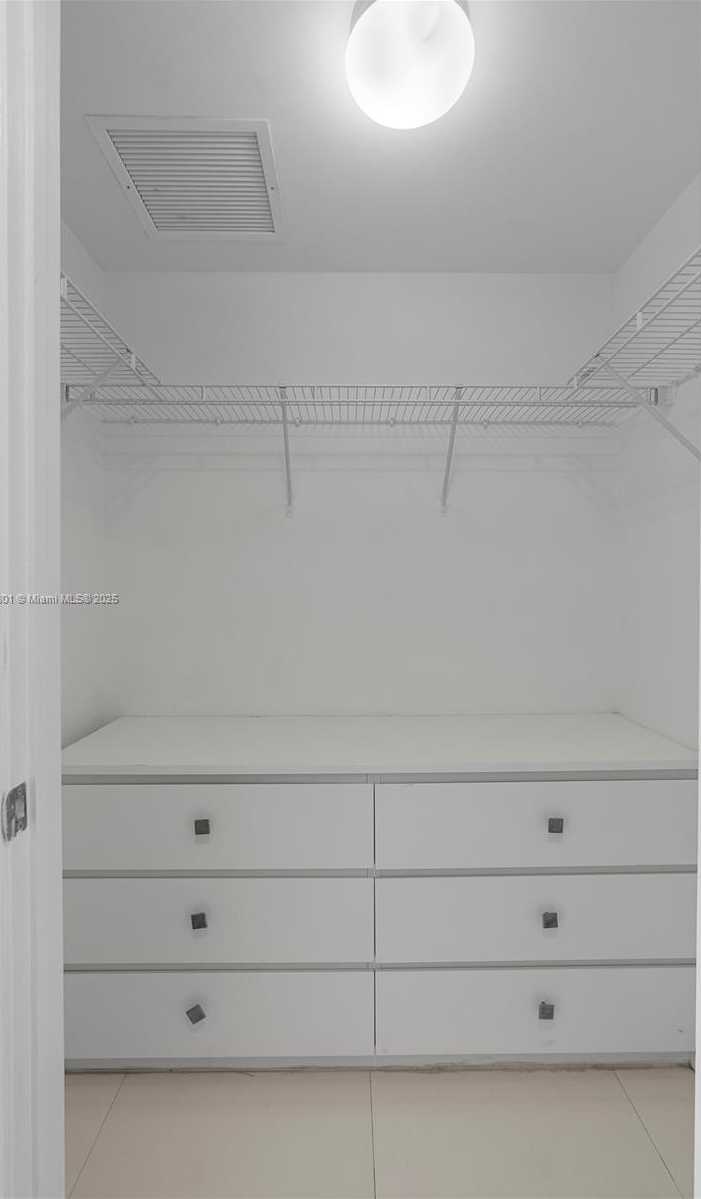 Small Image of 50 BISCAYNE BLVD #1902, Miami Number 23