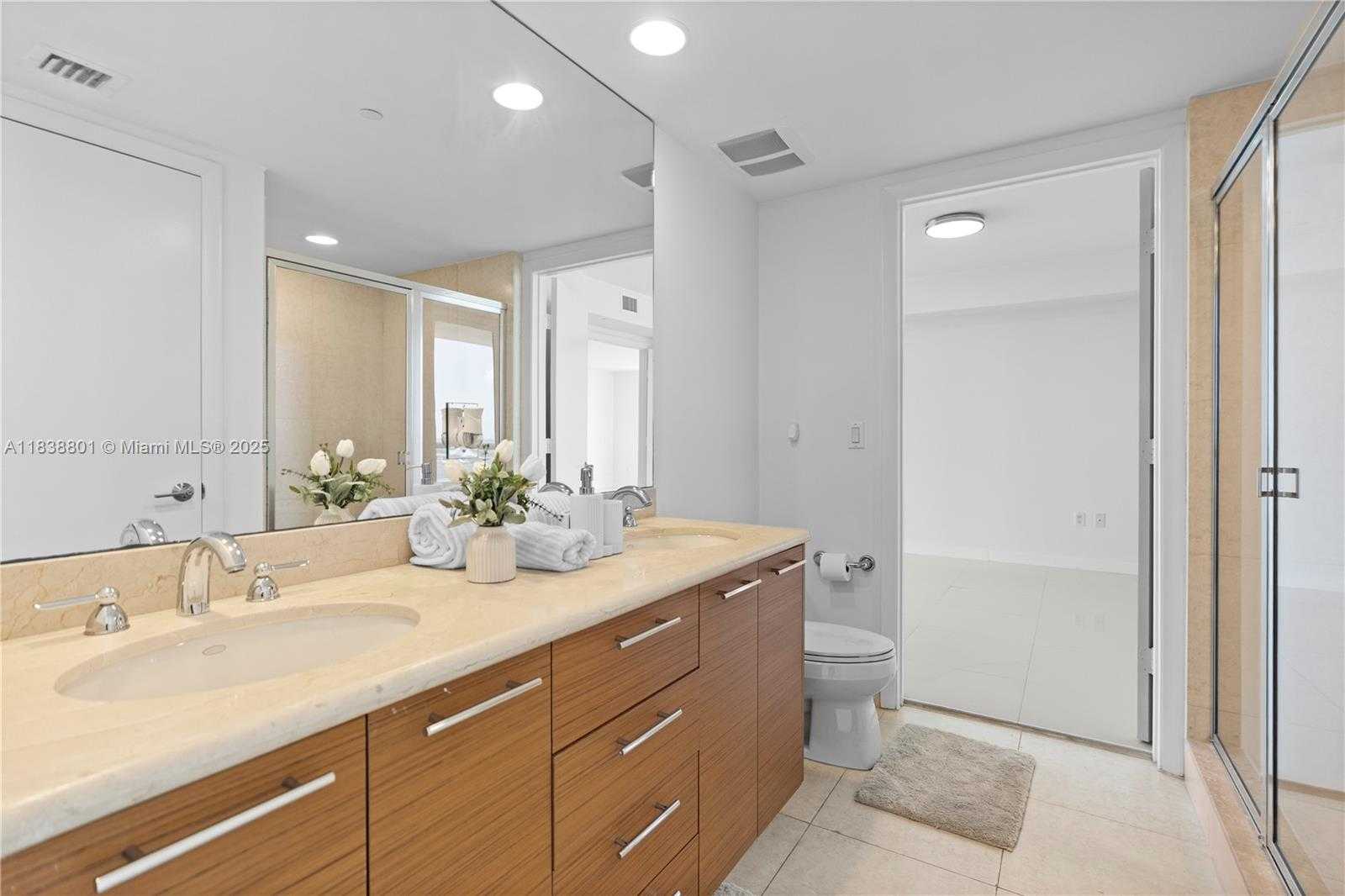 Small Image of 50 BISCAYNE BLVD #1902, Miami Number 30