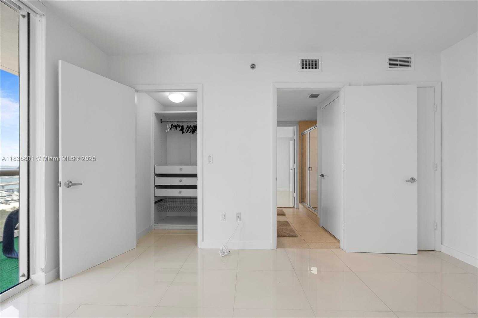 Small Image of 50 BISCAYNE BLVD #1902, Miami Number 34