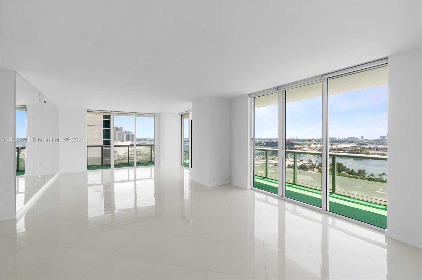 Small Image of 50 BISCAYNE BLVD #1902, Miami Number 4