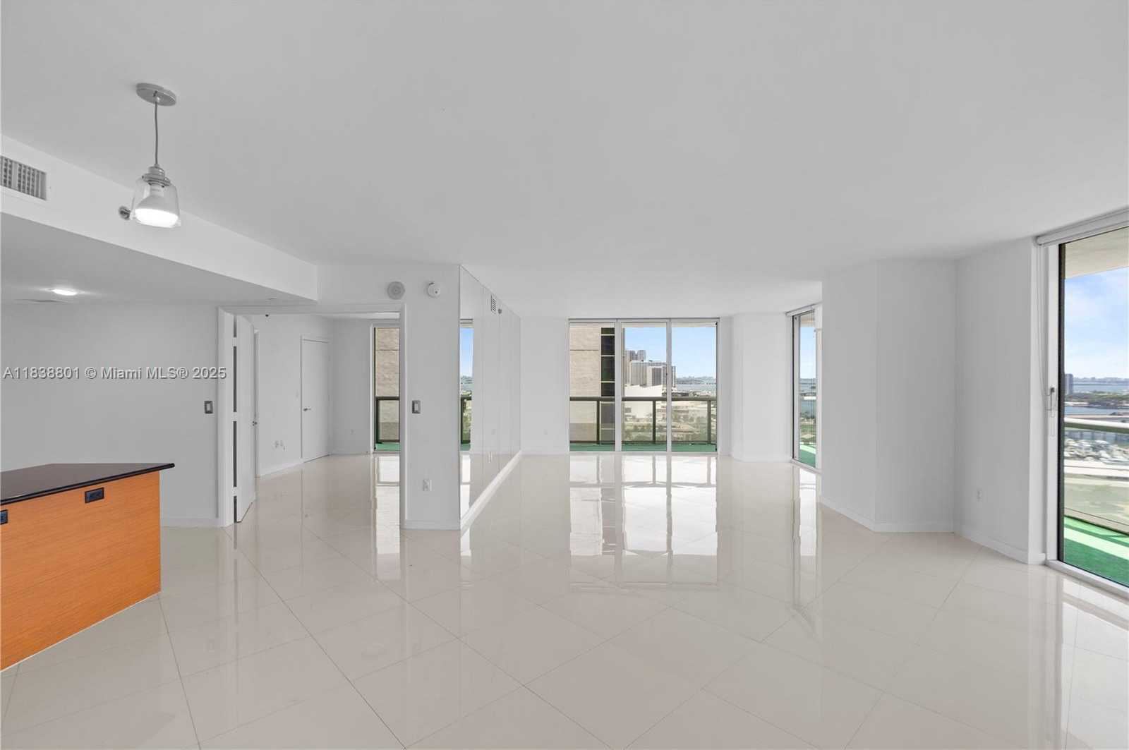 Small Image of 50 BISCAYNE BLVD #1902, Miami Number 9