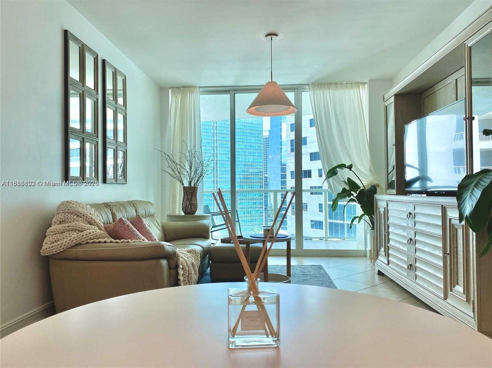 Small Image of 218 SOUTH EAST 14TH ST #2004, Miami Number 4