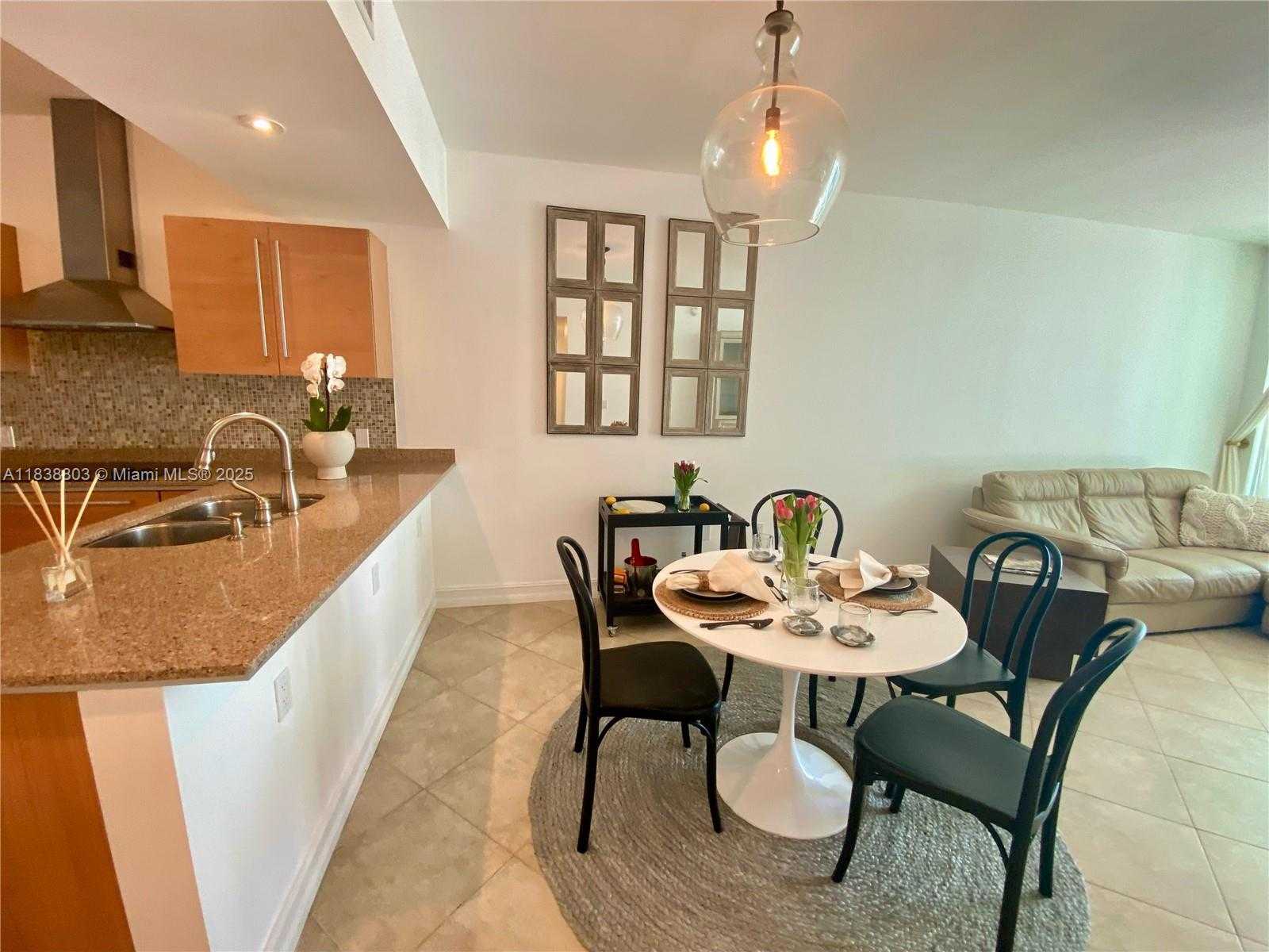 Small Image of 218 SOUTH EAST 14TH ST #2004, Miami Number 45