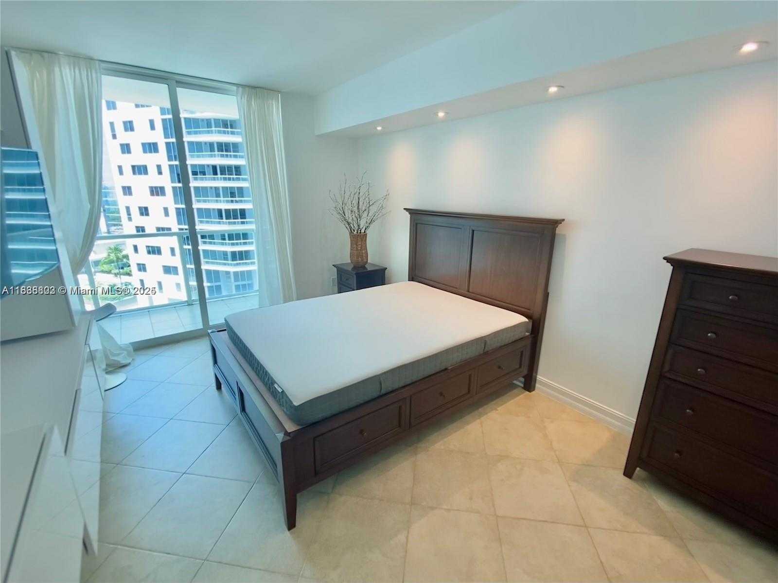 Small Image of 218 SOUTH EAST 14TH ST #2004, Miami Number 9