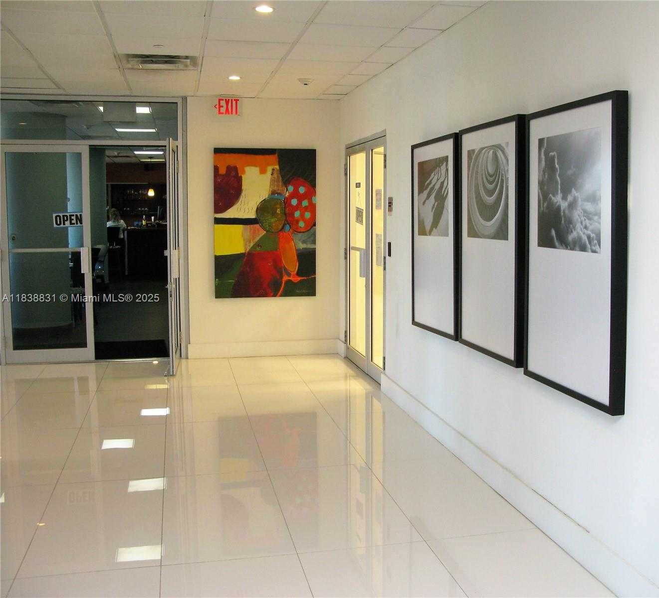 Small Image of 5701 COLLINS AVE #1107, Miami Beach Number 20