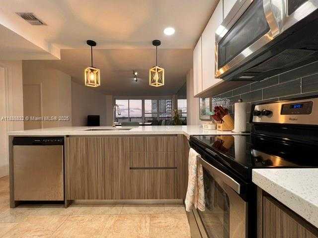 Small Image of 600 NORTH EAST 36TH ST #1220, Miami Number 11