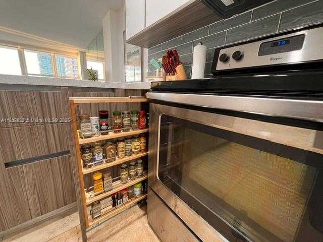 Small Image of 600 NORTH EAST 36TH ST #1220, Miami Number 15