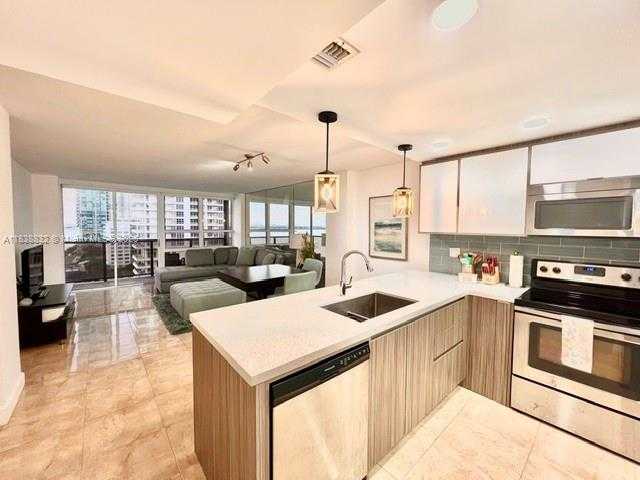 Small Image of 600 NORTH EAST 36TH ST #1220, Miami Number 2