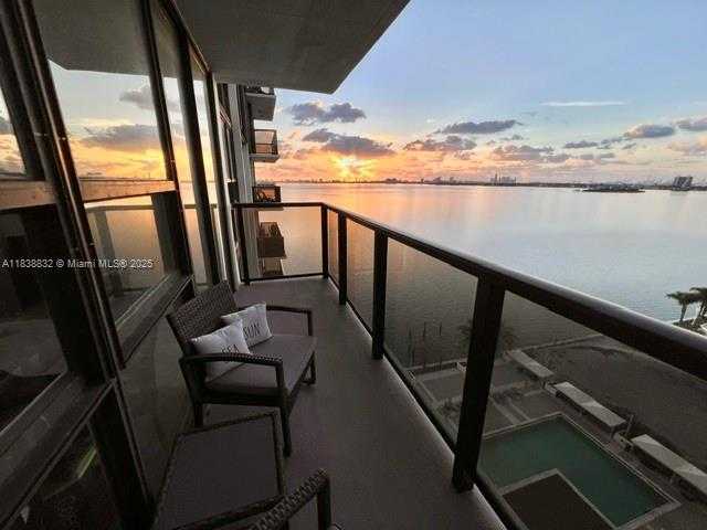Small Image of 600 NORTH EAST 36TH ST #1220, Miami Number 20