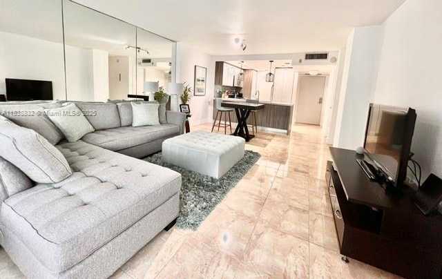 Small Image of 600 NORTH EAST 36TH ST #1220, Miami Number 4