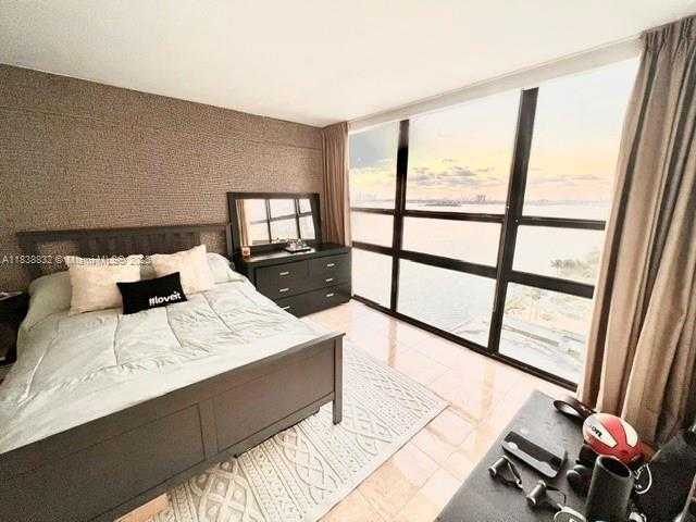 Small Image of 600 NORTH EAST 36TH ST #1220, Miami Number 8