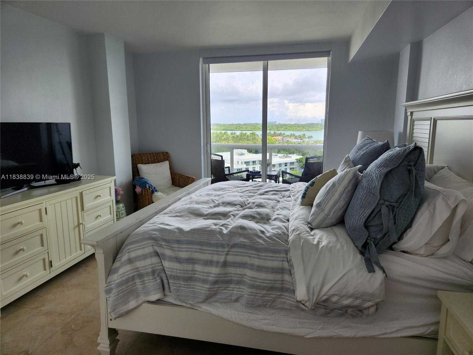 Small Image of 10275 COLLINS AVE #824, Bal Harbour Number 10