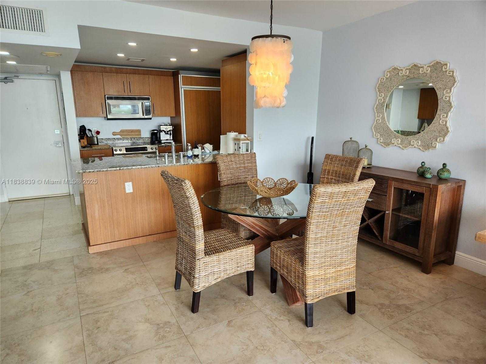Small Image of 10275 COLLINS AVE #824, Bal Harbour Number 7