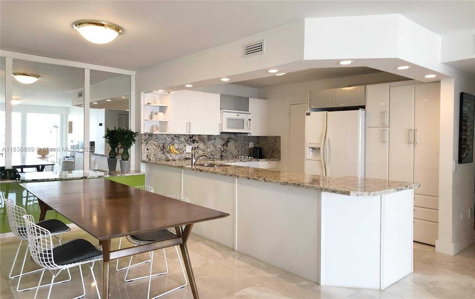 Small Image of 177 OCEAN LANE DR #611, Key Biscayne Number 14