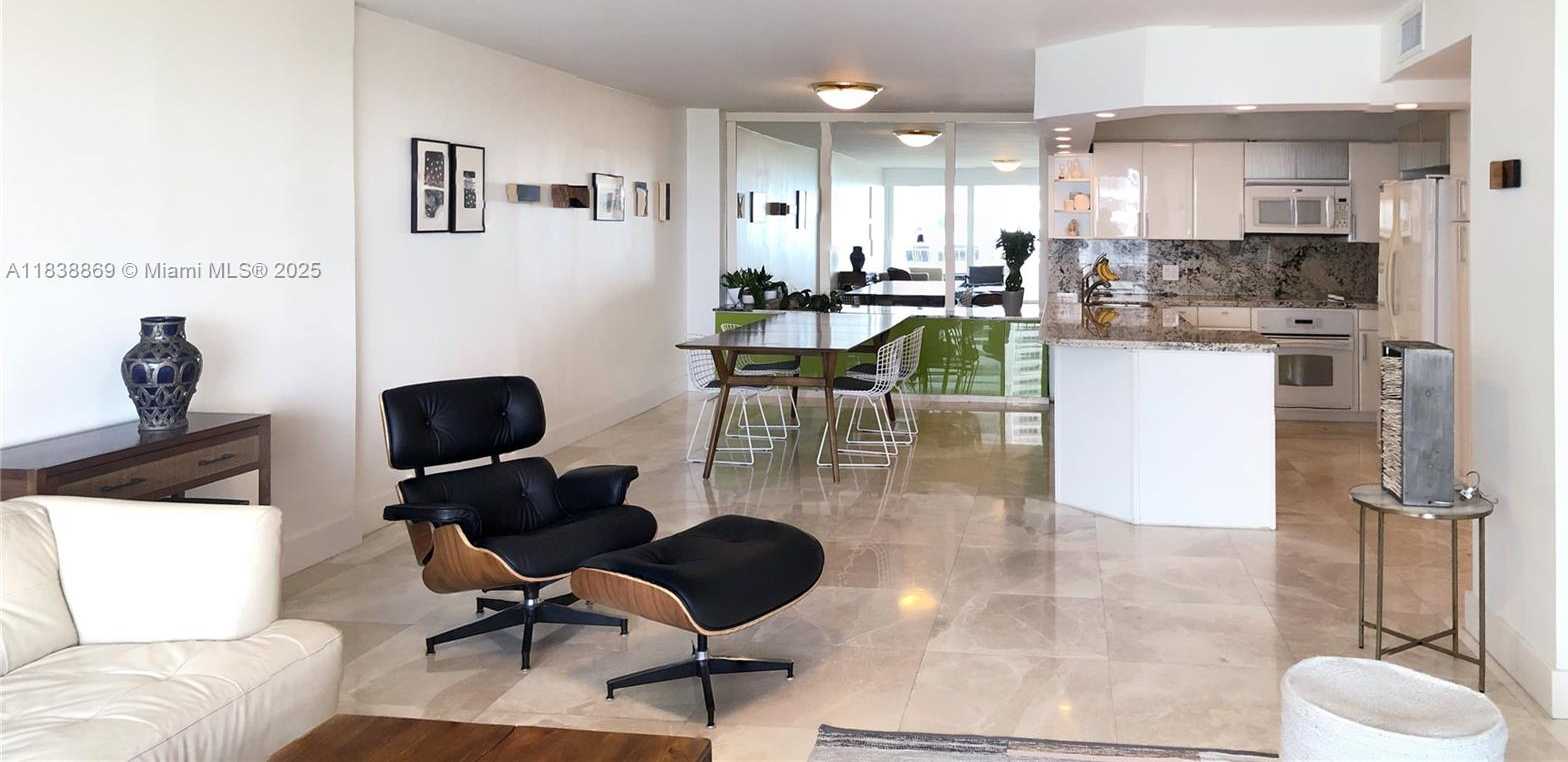 Small Image of 177 OCEAN LANE DR #611, Key Biscayne Number 16