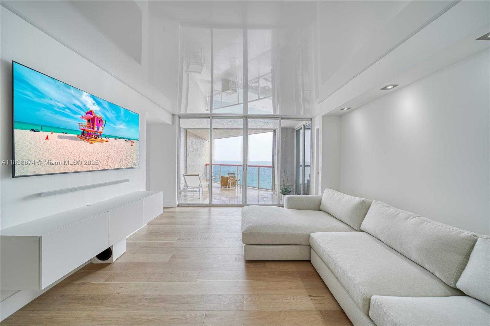 Small Image of 6767 COLLINS AVE #1706, Miami Beach Number 8