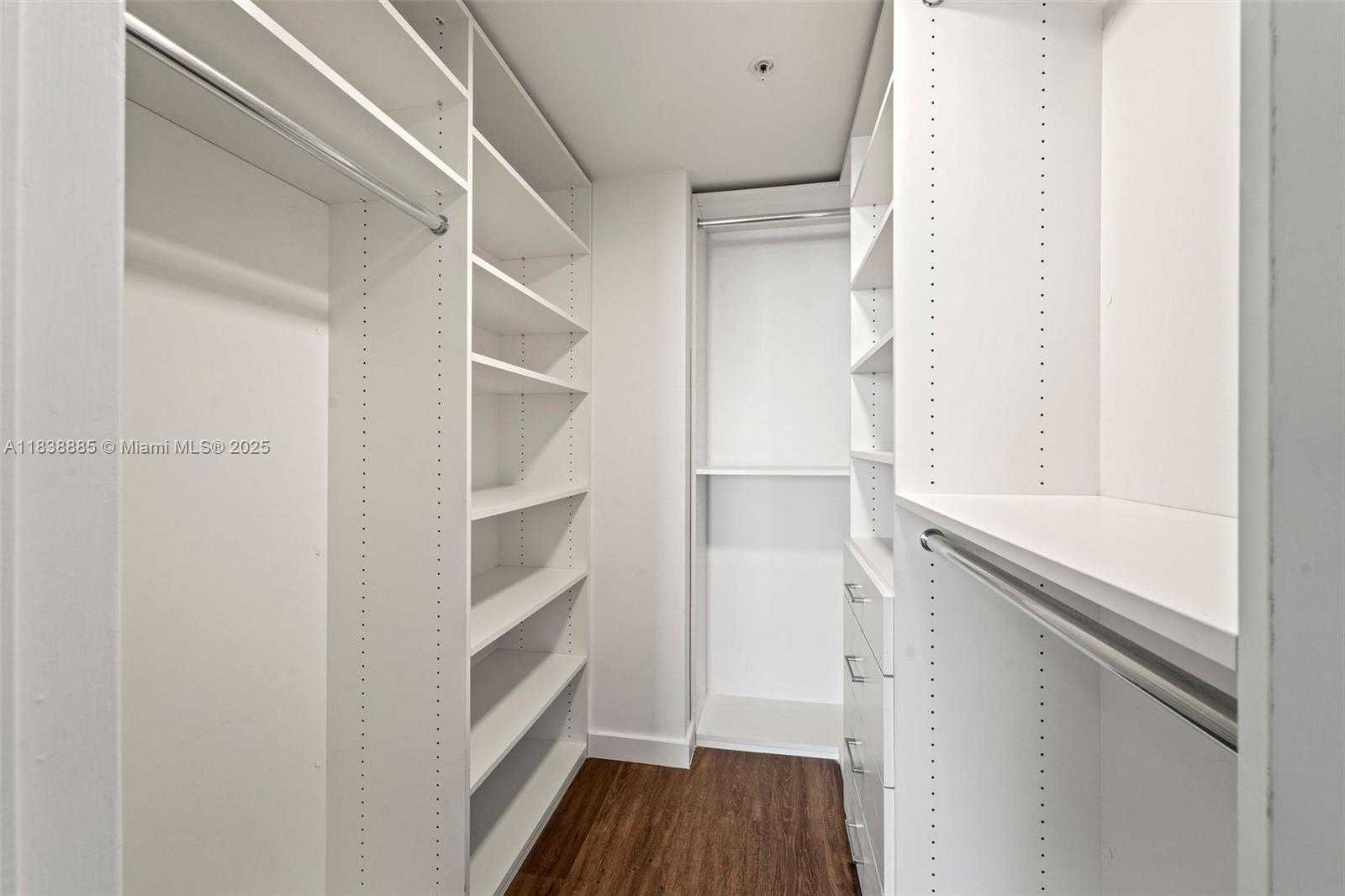 Small Image of 1500 BAY RD #C-1009, Miami Beach Number 20