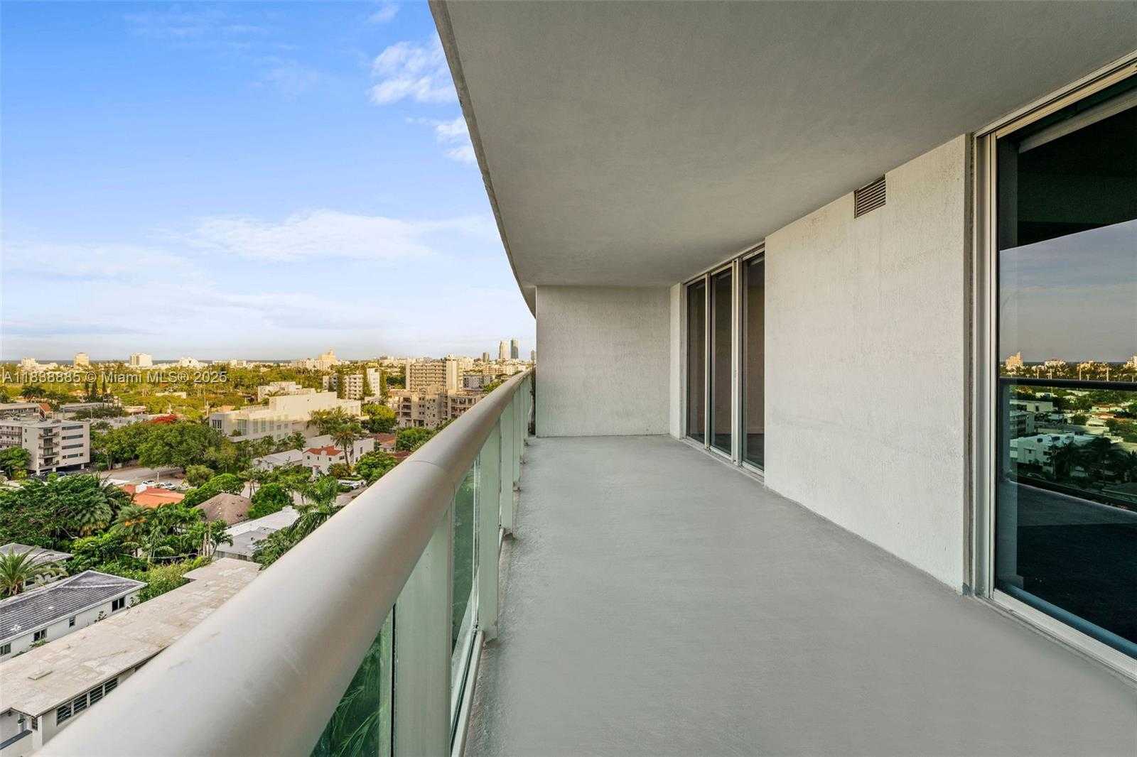 Small Image of 1500 BAY RD #C-1009, Miami Beach Number 7