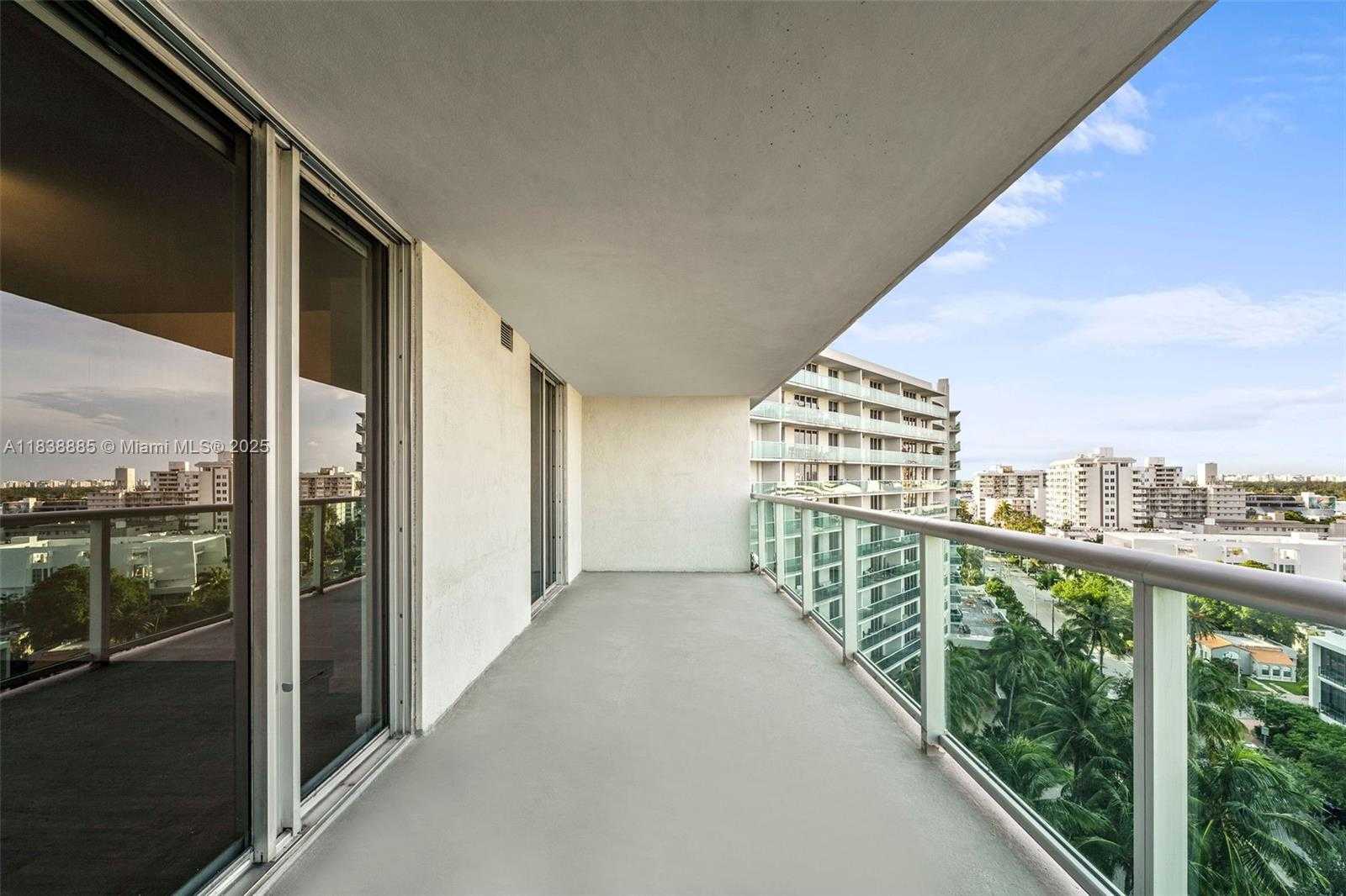 Small Image of 1500 BAY RD #C-1009, Miami Beach Number 9