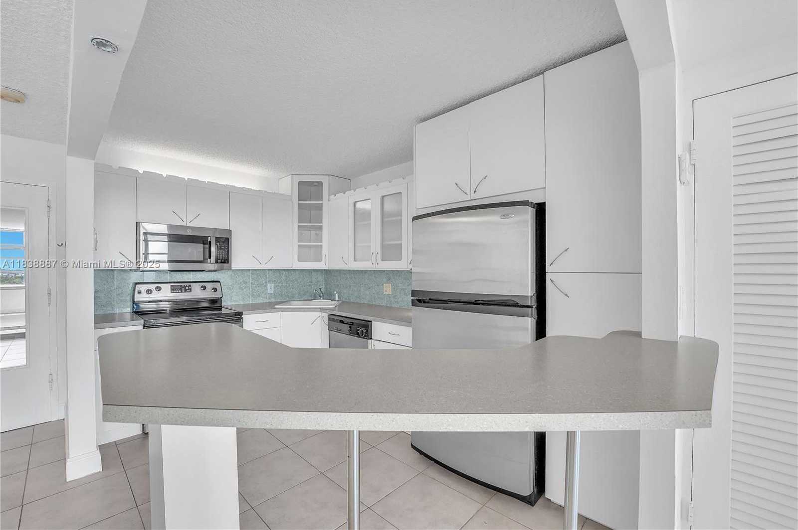 Small Image of 150 SOUTH EAST 25TH RD #15J, Miami Number 12