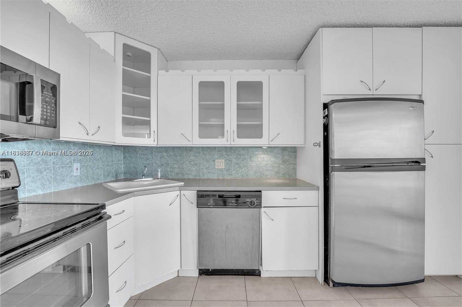Small Image of 150 SOUTH EAST 25TH RD #15J, Miami Number 5