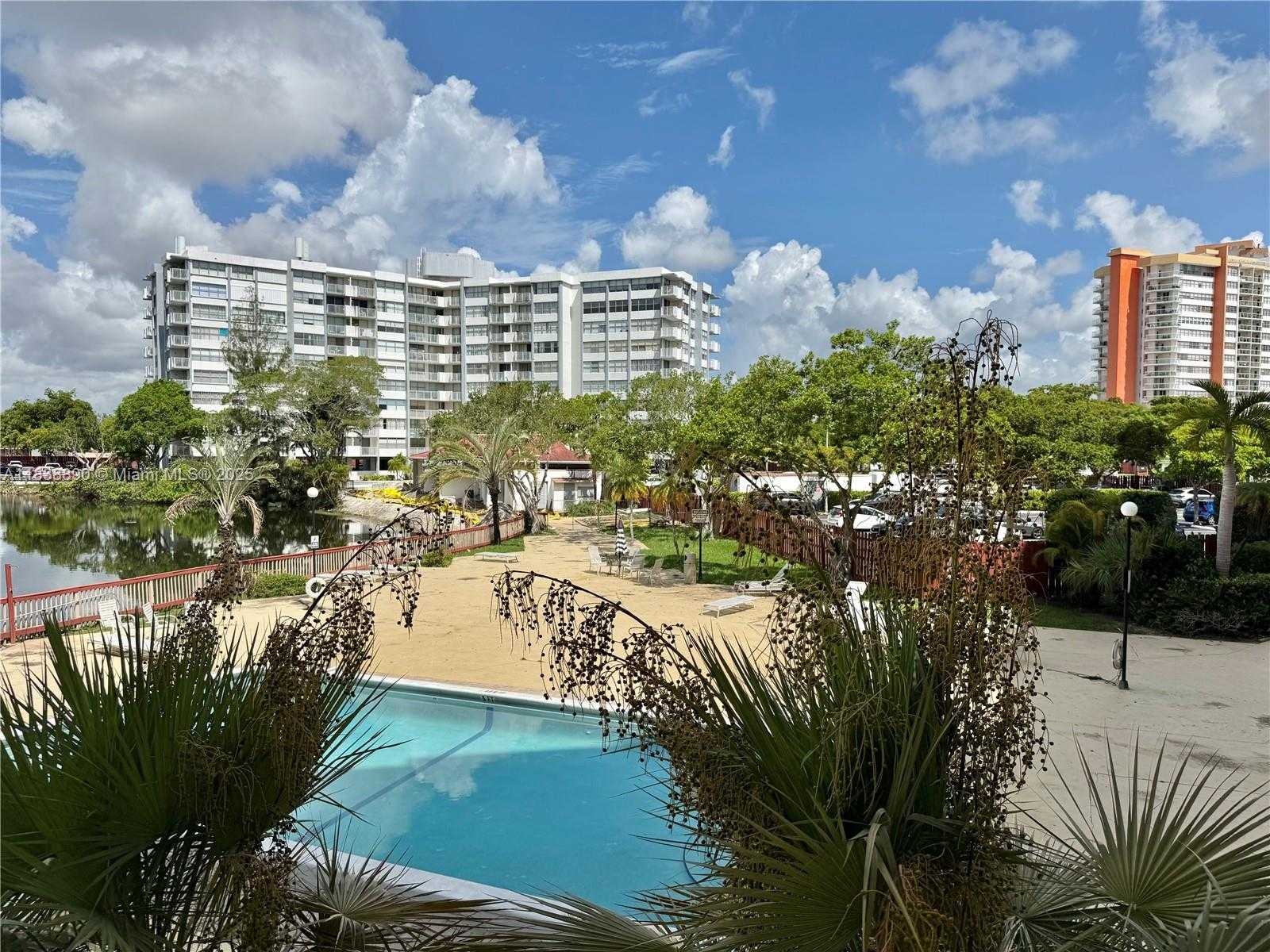 Small Image of 1300 NORTH EAST MIAMI GARDENS DR #219E, Miami Number 10
