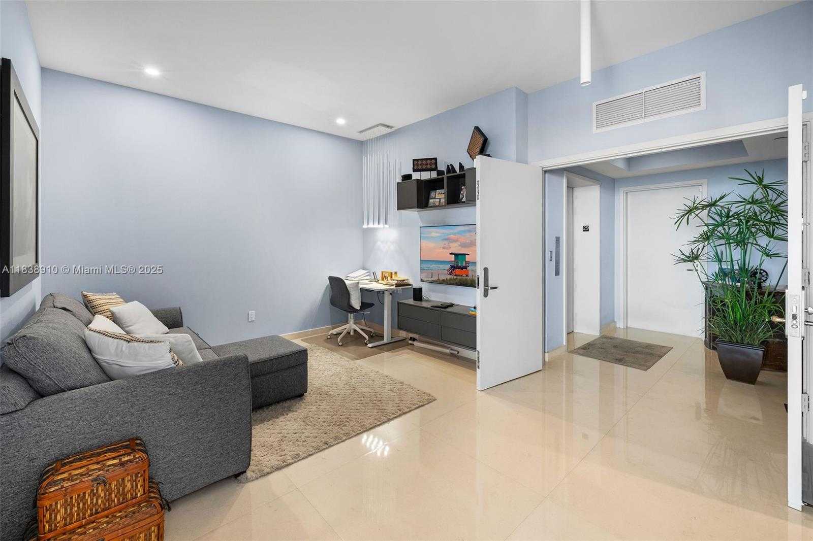 Small Image of 1331 BRICKELL BAY DR #2909, Miami Number 10