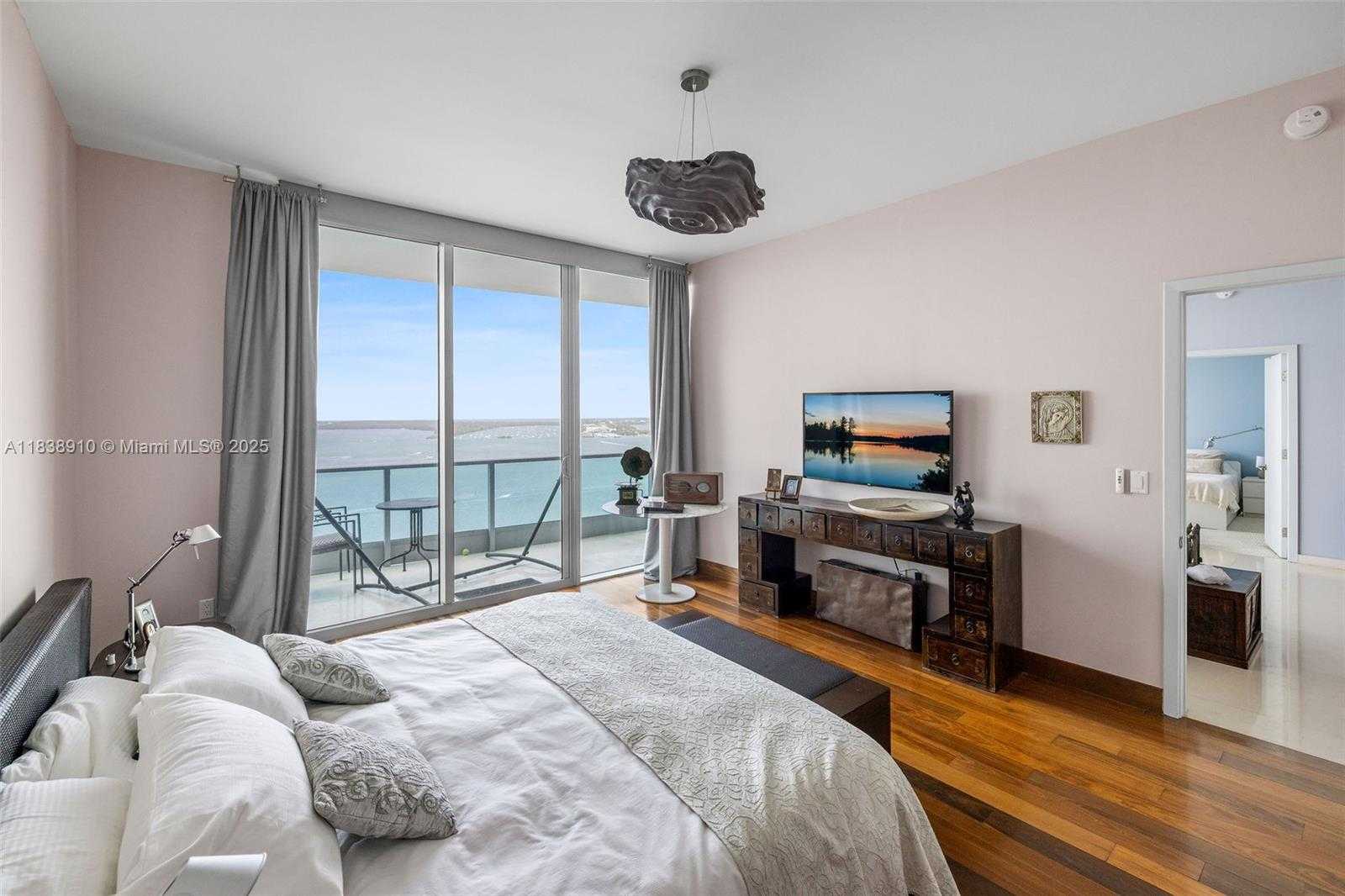 Small Image of 1331 BRICKELL BAY DR #2909, Miami Number 19