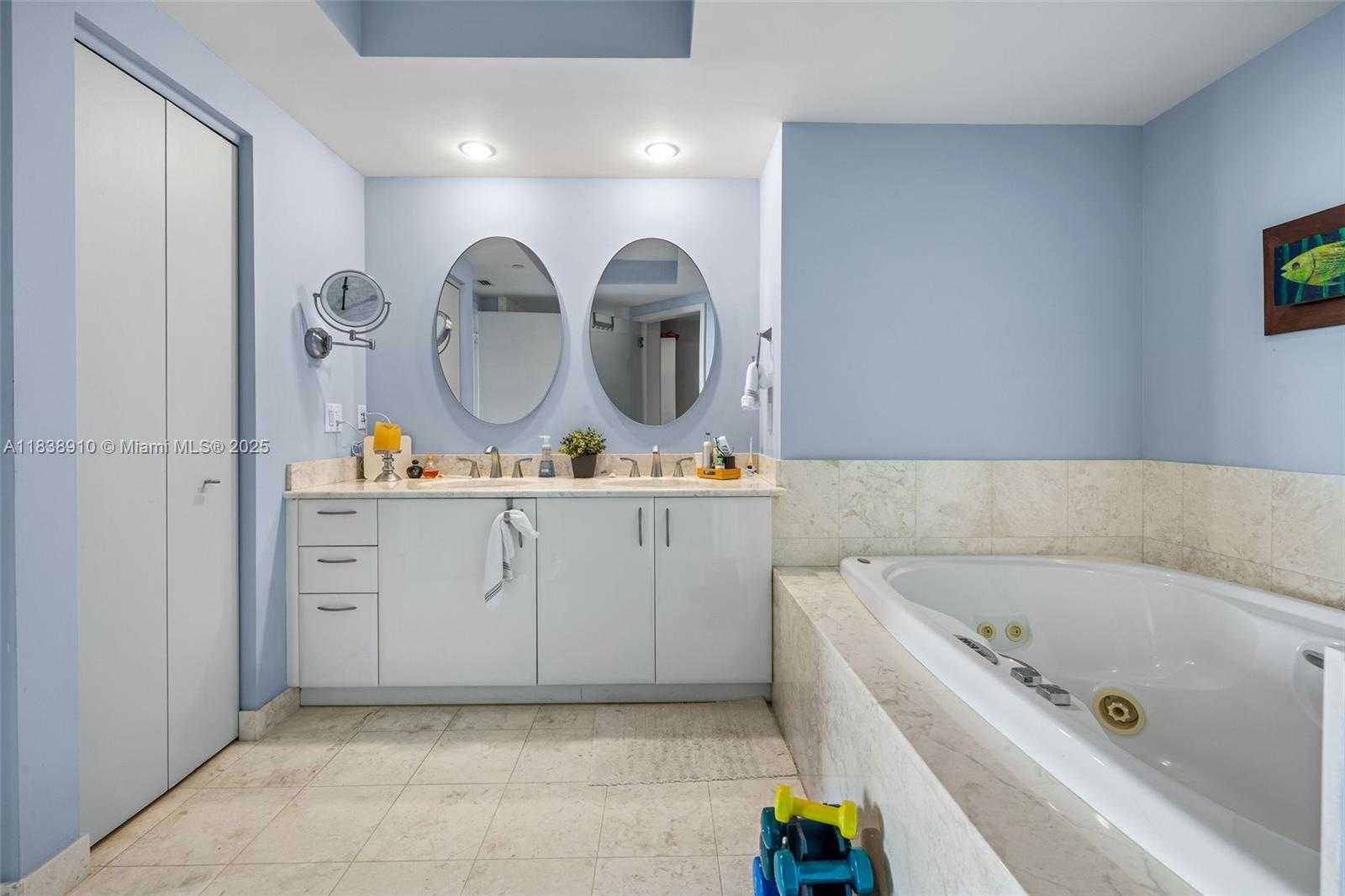 Small Image of 1331 BRICKELL BAY DR #2909, Miami Number 22