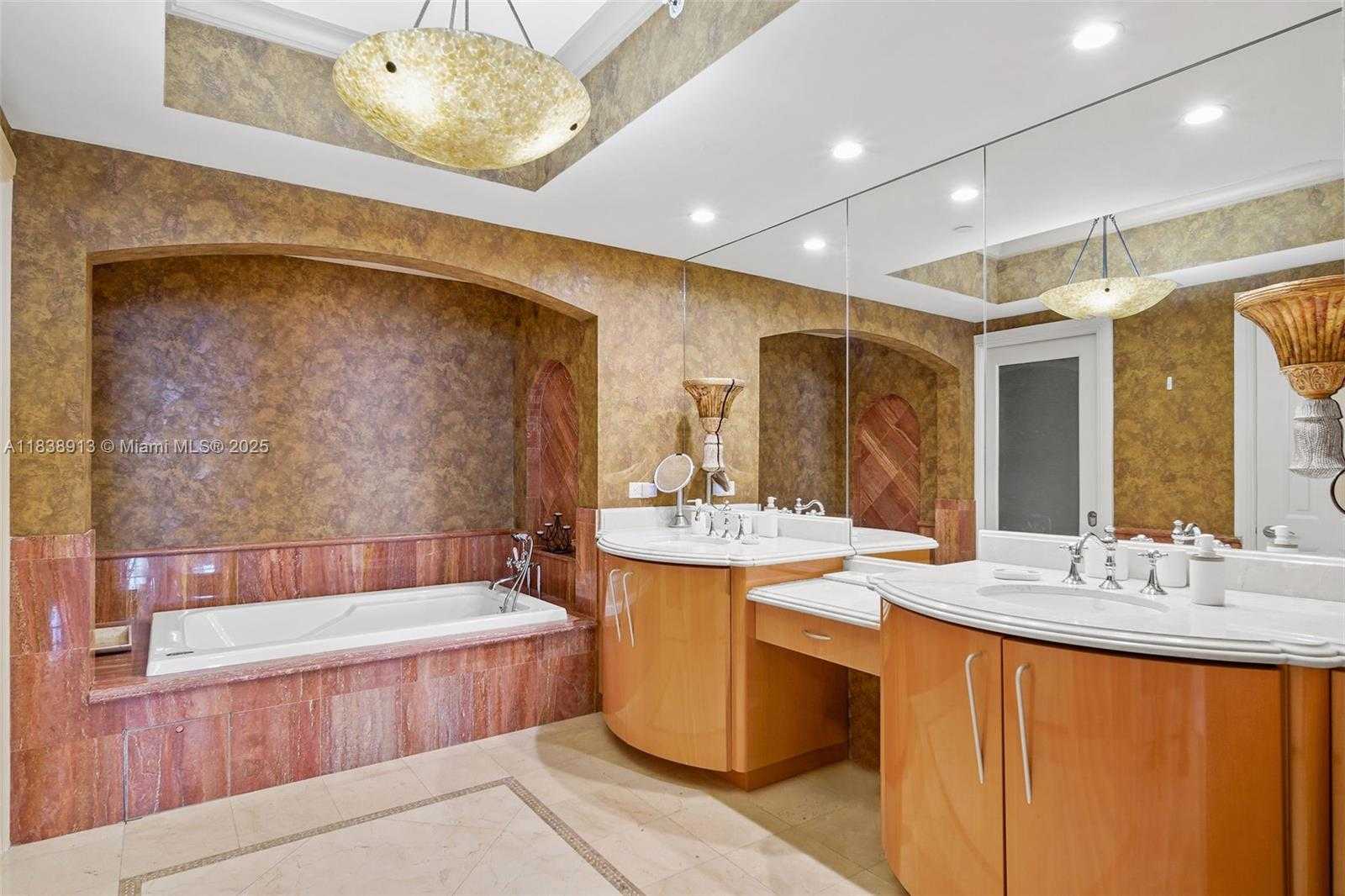 Small Image of 17875 COLLINS AVE #4205, Sunny Isles Beach Number 24