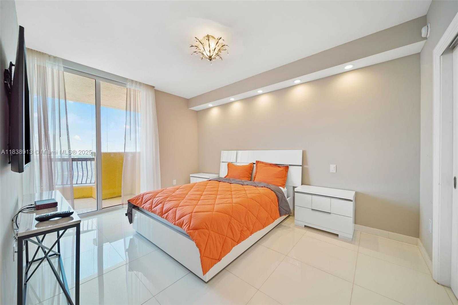 Small Image of 17875 COLLINS AVE #4205, Sunny Isles Beach Number 31