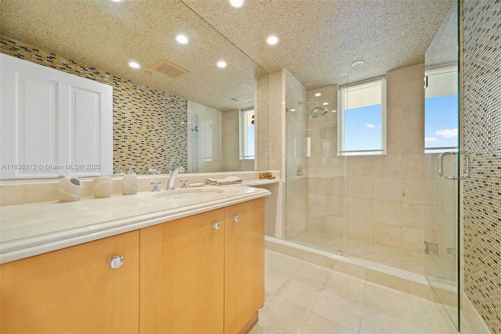 Small Image of 17875 COLLINS AVE #4205, Sunny Isles Beach Number 34