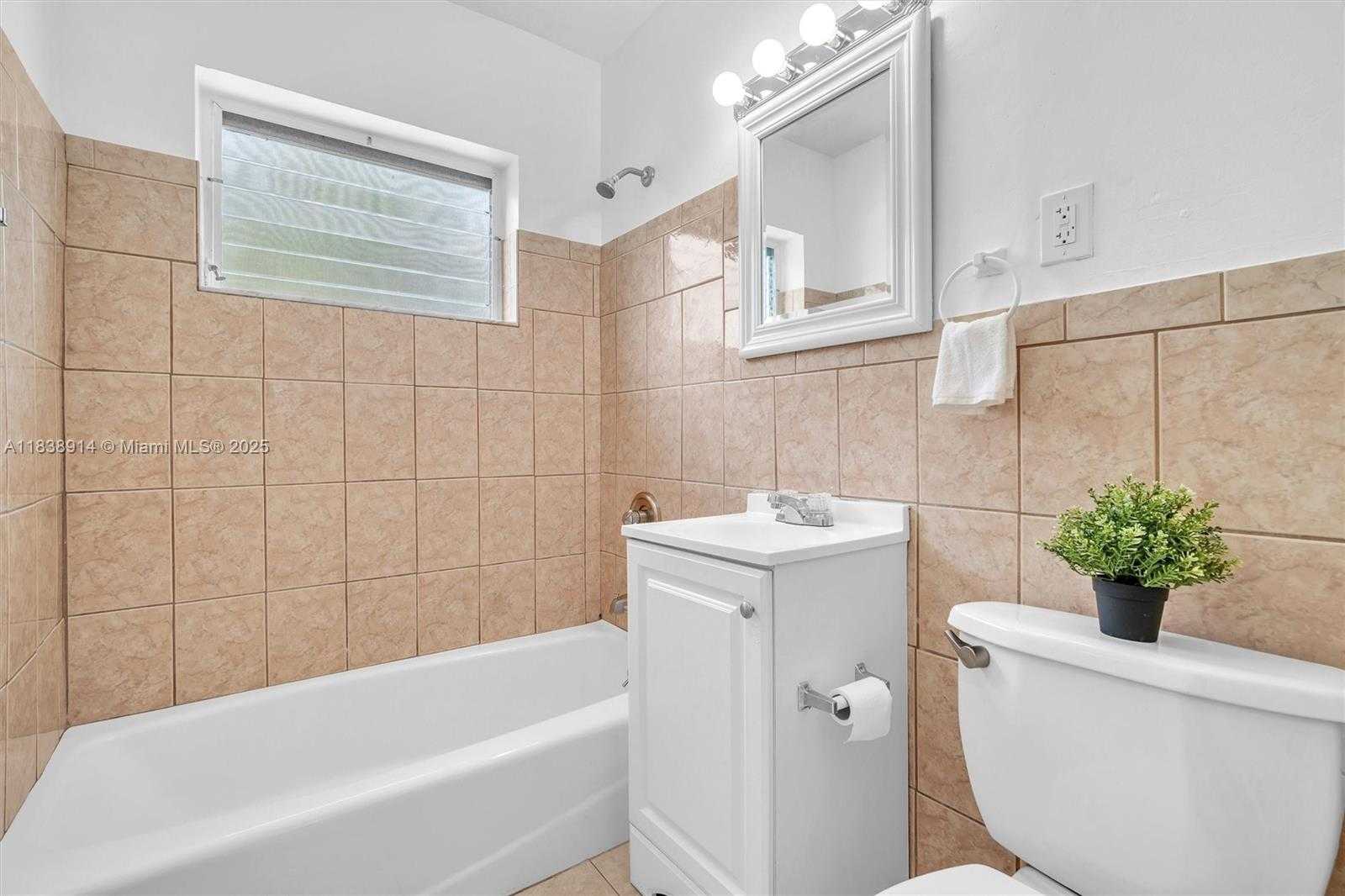 Small Image of 1050 NORTH EAST 156TH ST #1050, North Miami Beach Number 22