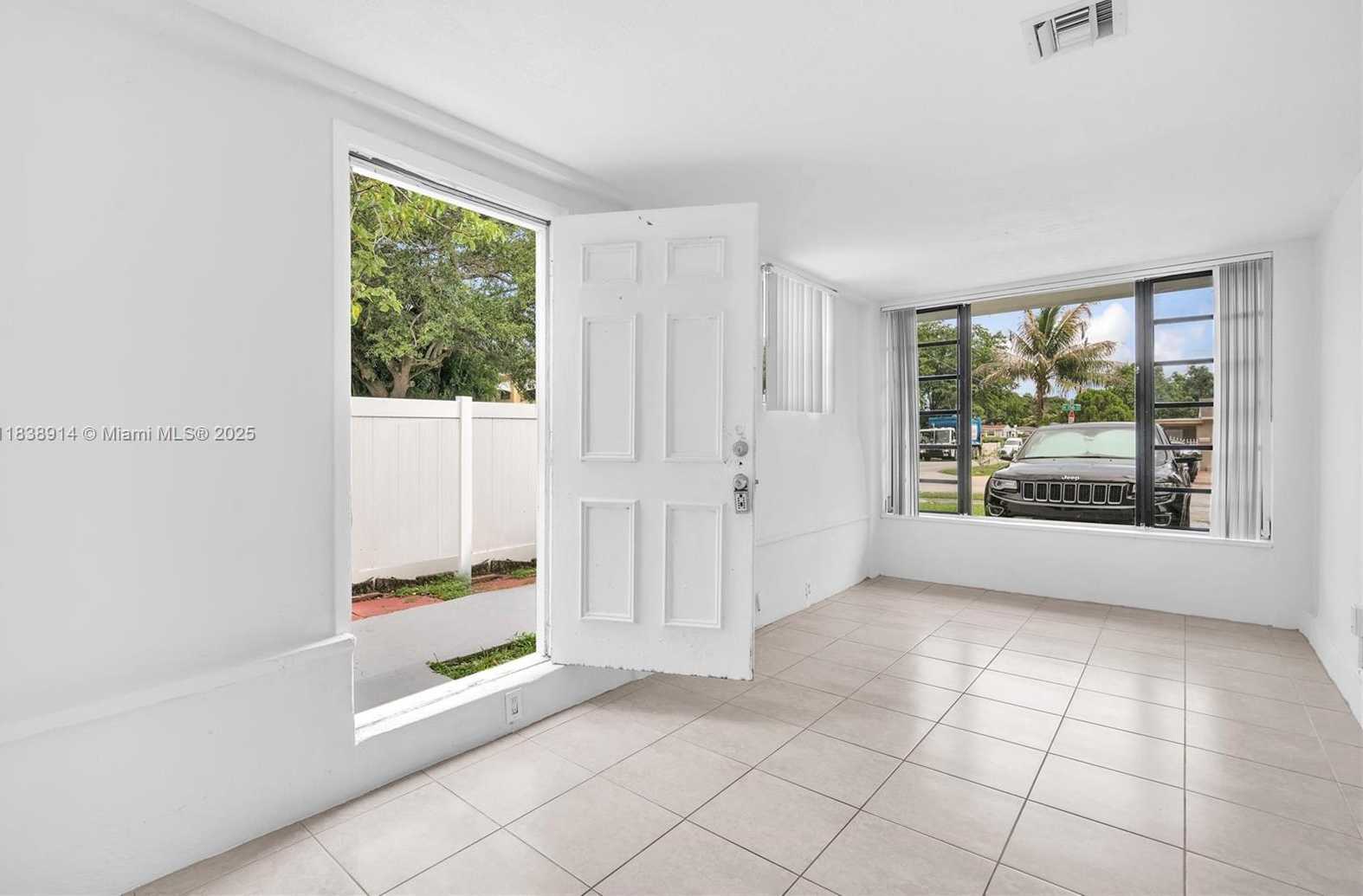 Small Image of 1050 NORTH EAST 156TH ST #1050, North Miami Beach Number 26