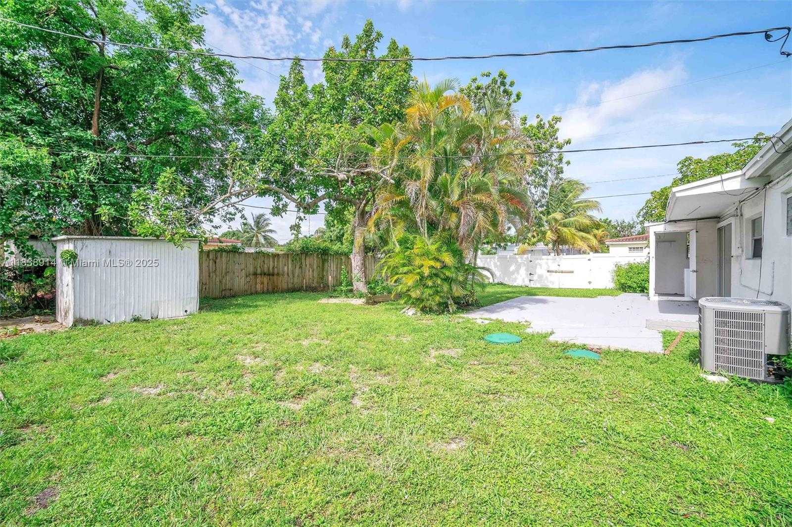 Small Image of 1050 NORTH EAST 156TH ST #1050, North Miami Beach Number 32