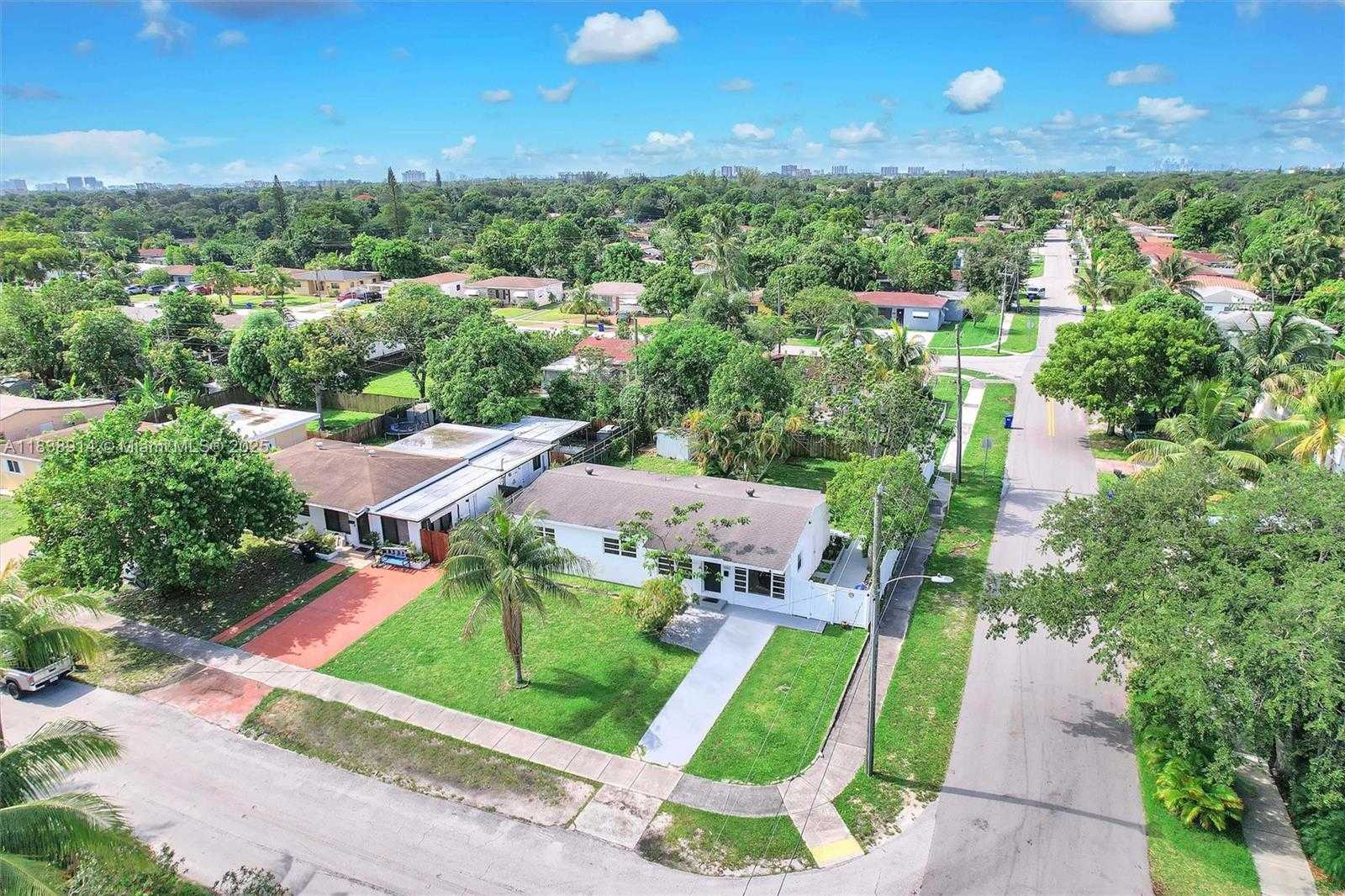 Small Image of 1050 NORTH EAST 156TH ST #1050, North Miami Beach Number 34