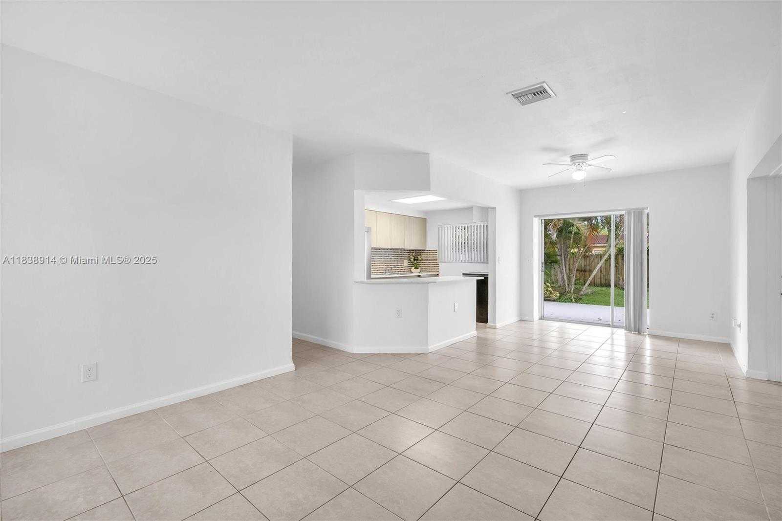 Small Image of 1050 NORTH EAST 156TH ST #1050, North Miami Beach Number 8