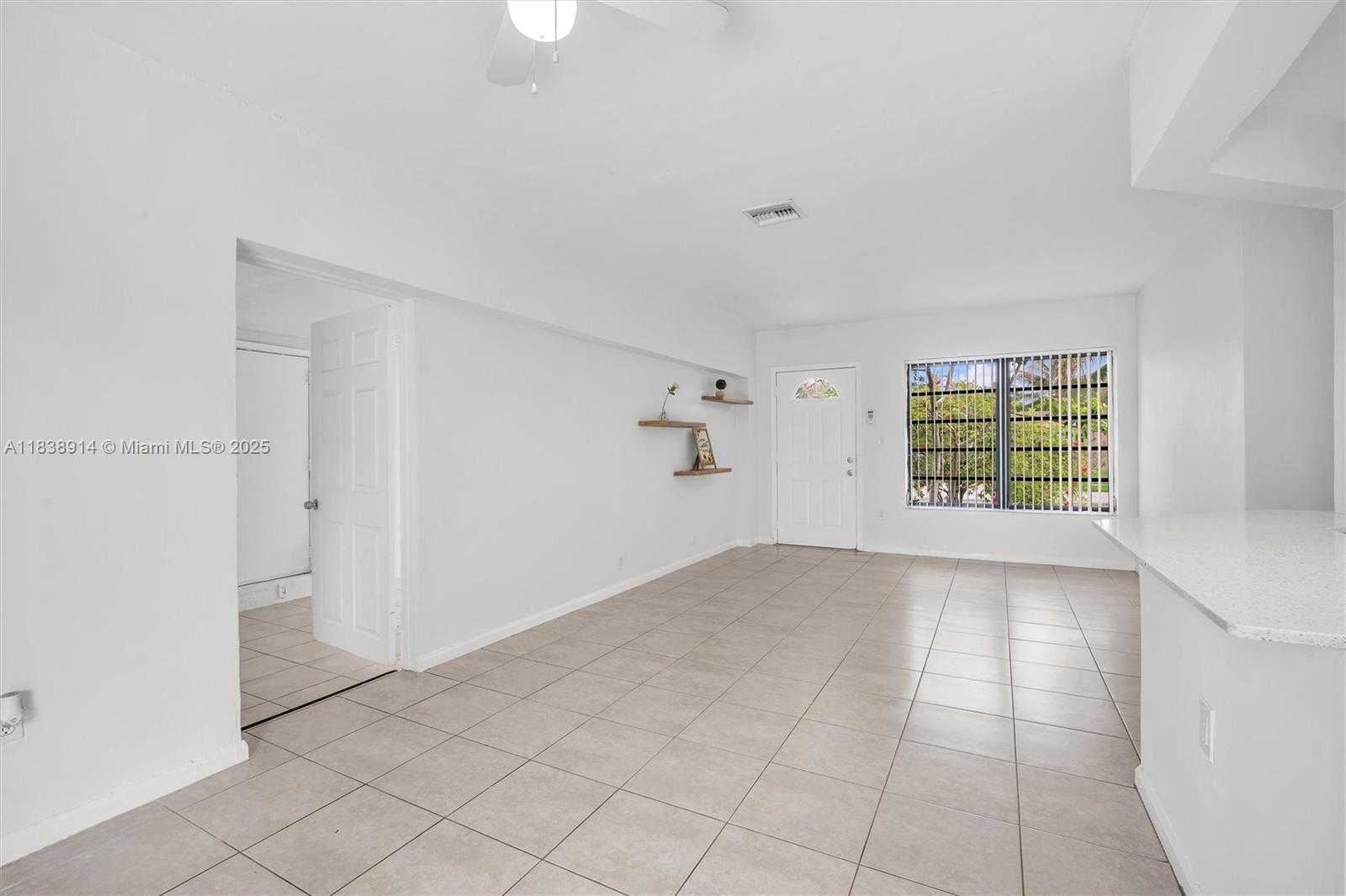 Small Image of 1050 NORTH EAST 156TH ST #1050, North Miami Beach Number 9
