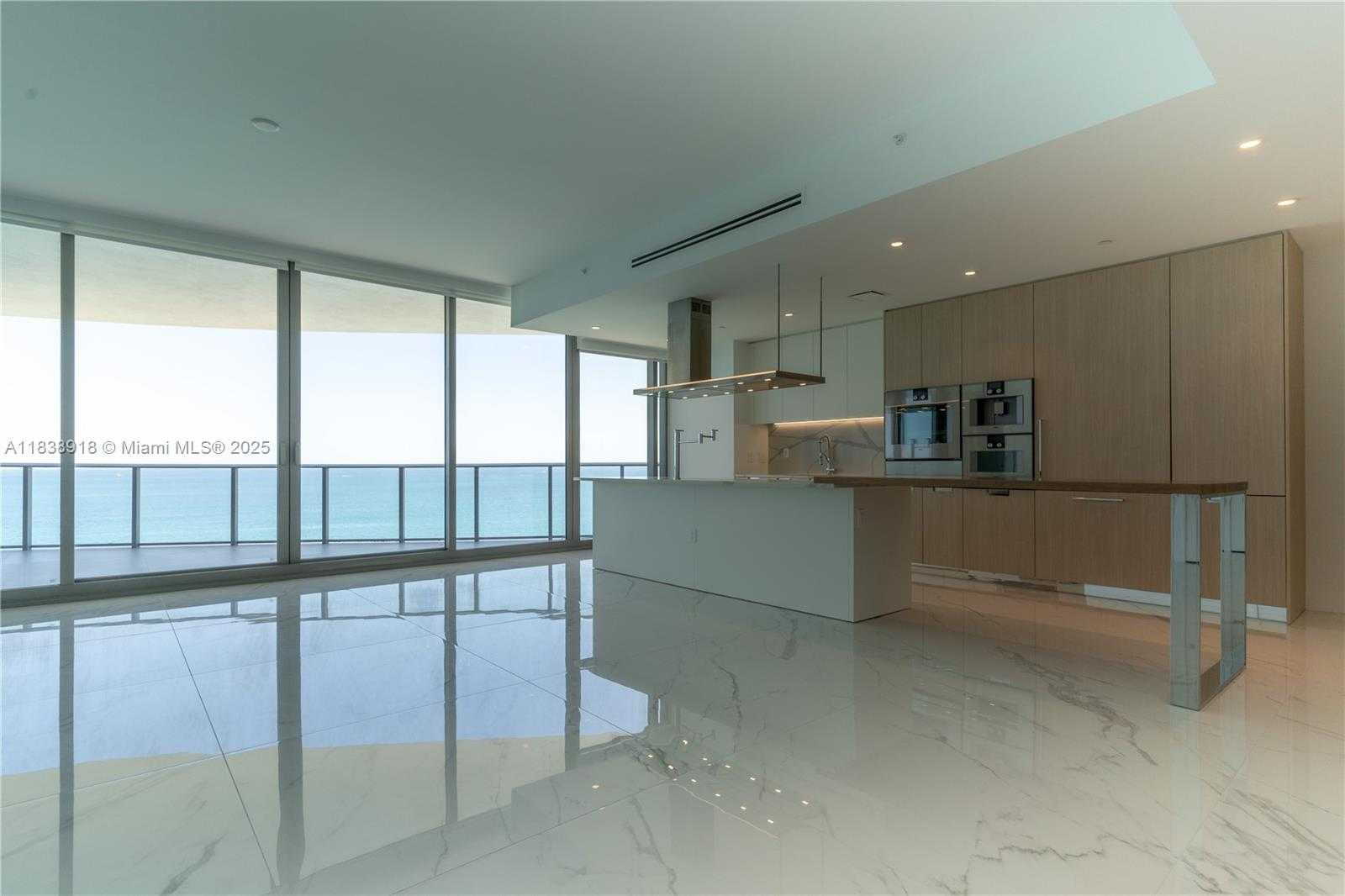 Small Image of 15701 COLLINS AVE #702, Sunny Isles Beach Number 17