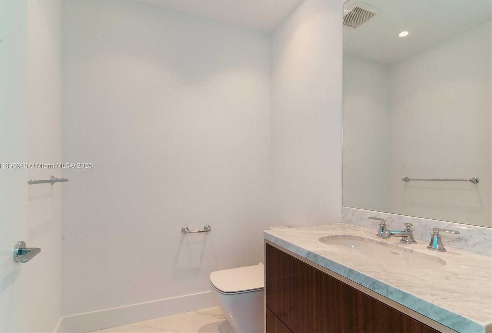 Small Image of 15701 COLLINS AVE #702, Sunny Isles Beach Number 20