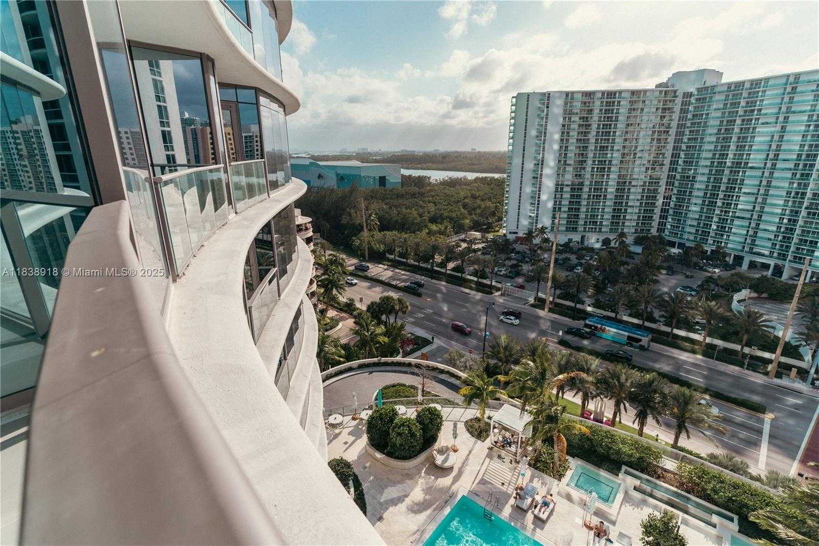 Small Image of 15701 COLLINS AVE #702, Sunny Isles Beach Number 26