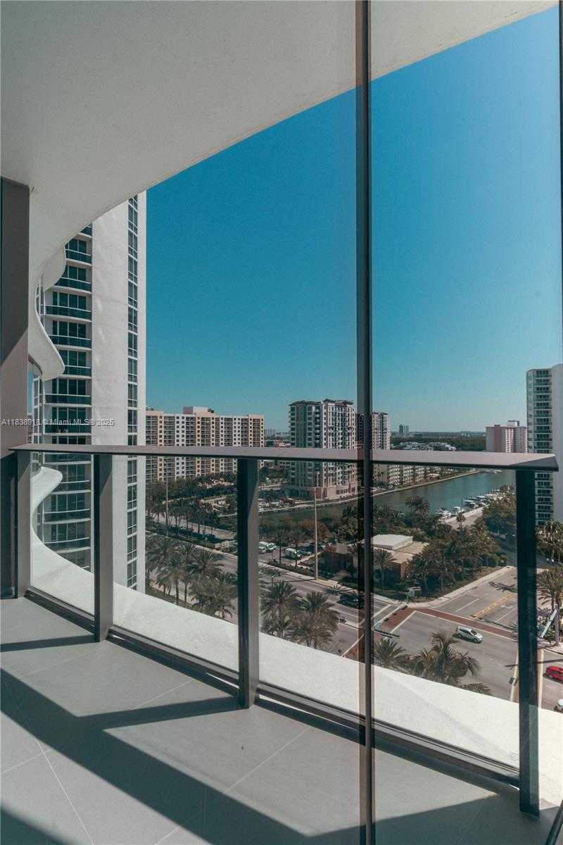 Small Image of 15701 COLLINS AVE #702, Sunny Isles Beach Number 27