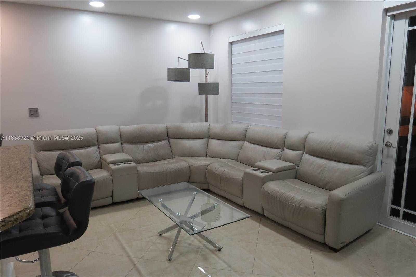 Small Image of 17070 SOUTH WEST 36TH CT, Miramar Number 20
