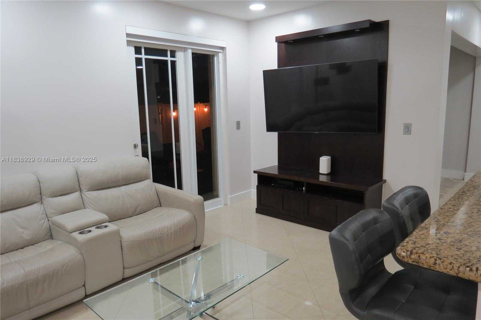 Small Image of 17070 SOUTH WEST 36TH CT, Miramar Number 22