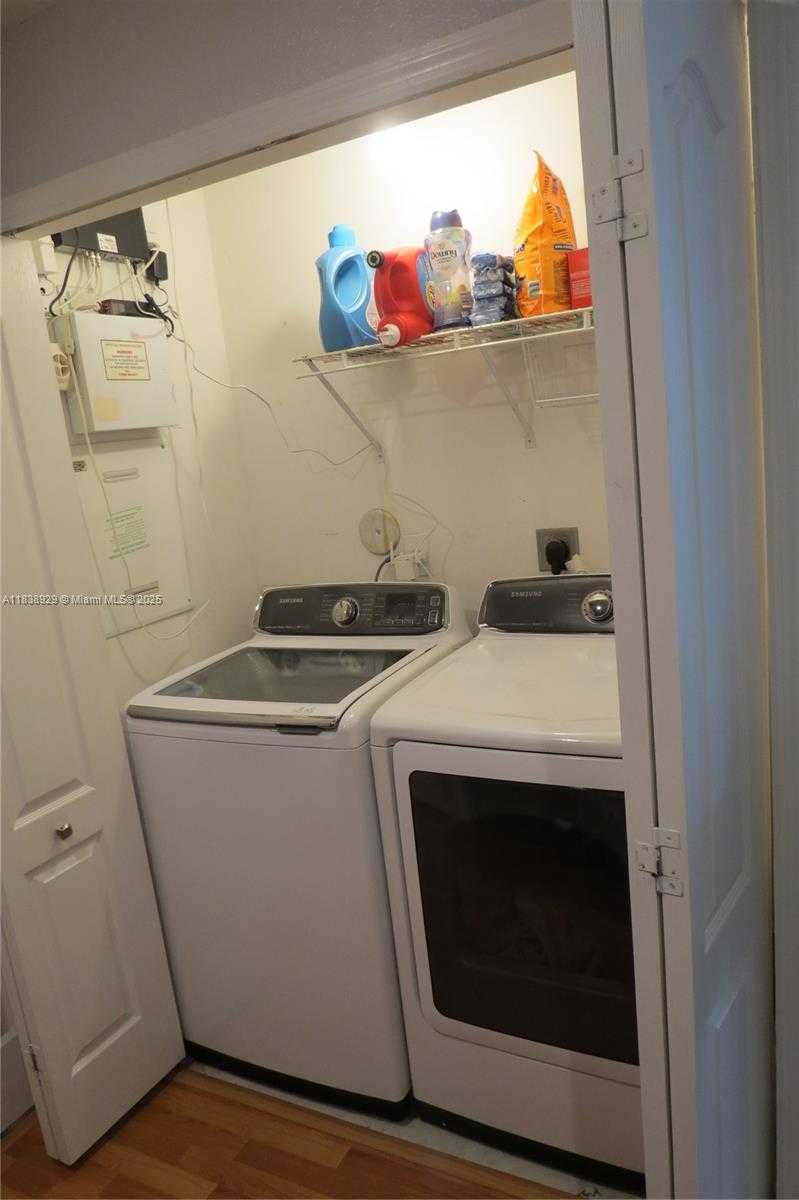 Small Image of 17070 SOUTH WEST 36TH CT, Miramar Number 42