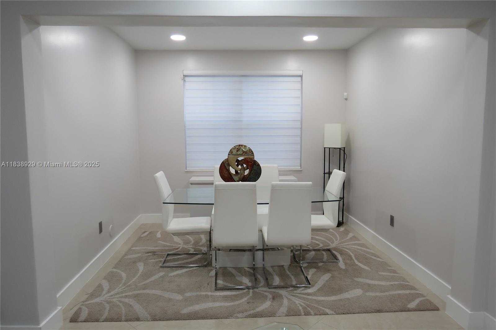 Small Image of 17070 SOUTH WEST 36TH CT, Miramar Number 5