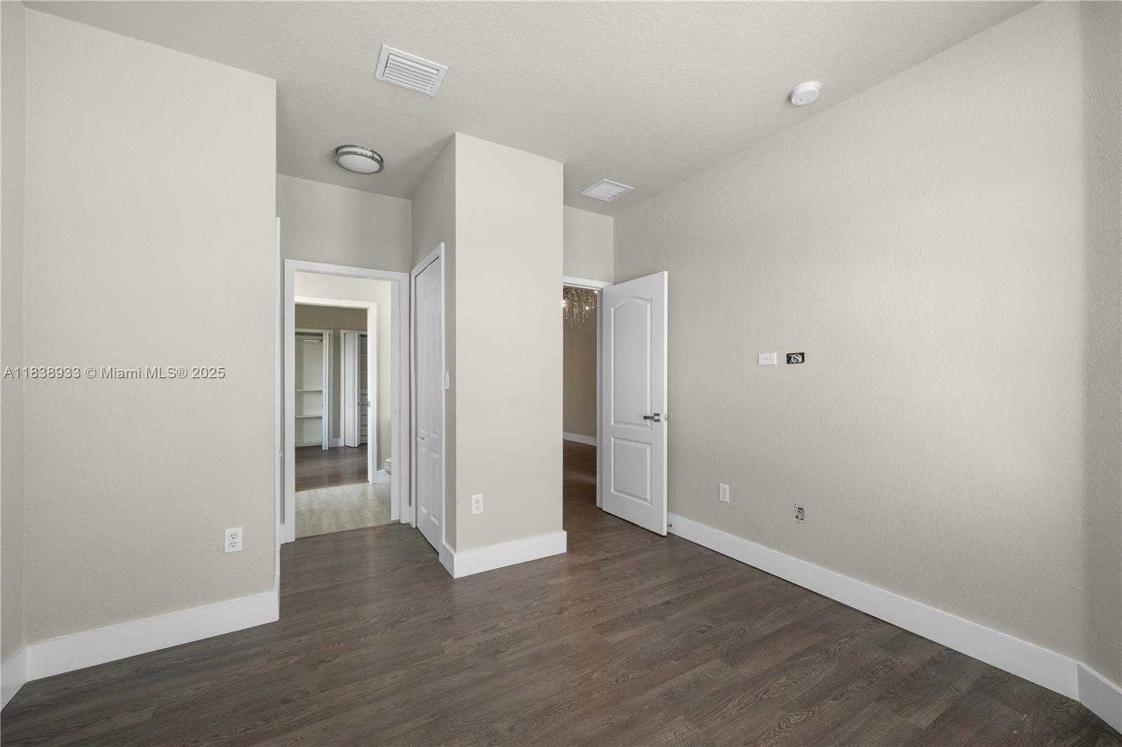 Small Image of 8555 NORTH WEST 111TH CT #8555, Doral Number 12